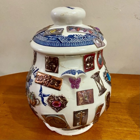 Vintage, Empire Ware, Blue Willow One of a kind Memory Jar 9.5in H x 7in D - Picture 8 of 13